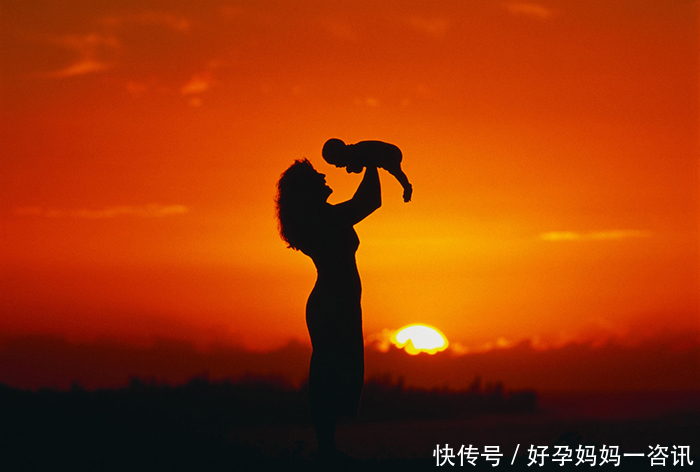 当宝宝痰多时,爸妈应该怎样及时的排痰?