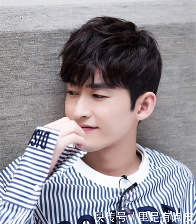 《快本》打错张翰名字,贴吧官博第一时间道歉