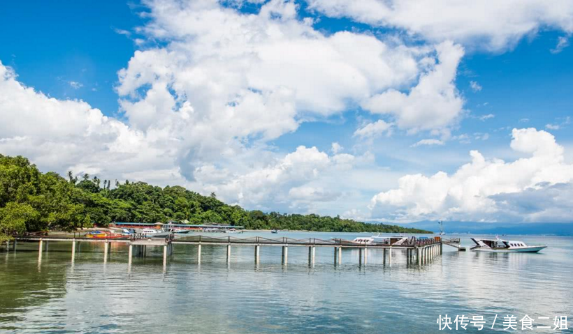东南亚最特别的城市,榴莲禁止带回酒店,阳台不