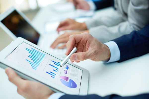 苹果app用什么语言开发_360问答