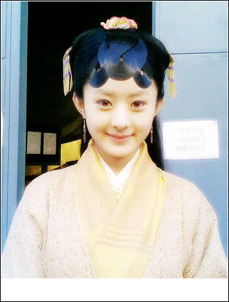 19岁的赵丽颖在新版《红楼梦》中扮演的角色