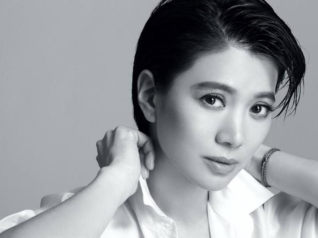 撕宣萱踩阿佘甩富豪倒追老公,袁咏仪怎么这么