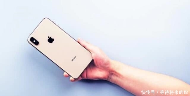 产业链:苹果再砍明年订单 iPhone不降价没人买