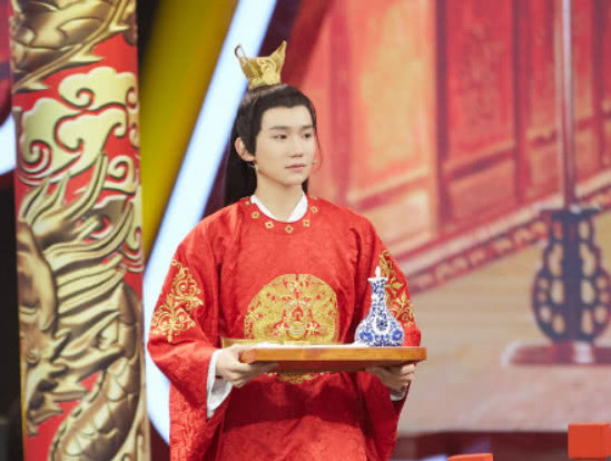 贾玲把王源彻底带偏了,悲剧竟演得全场爆笑,欧