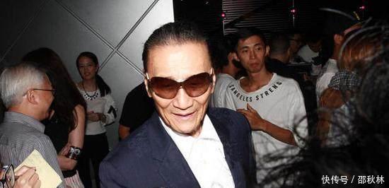 张柏芝带儿子返港, 谢贤深夜亲自接机, 谢霆锋: