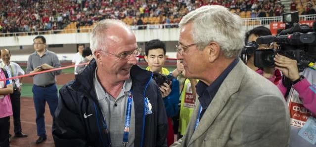 起底菲律宾足球靠游戏与长相归化球员 聘埃帅