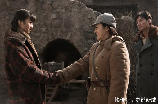 彪悍丁玲你服不服?她曾与两男一起同居,第四个男人小她13岁!