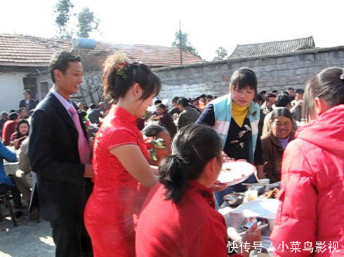 妻子从娘家借钱开店,婆婆来店里大闹,老公一句