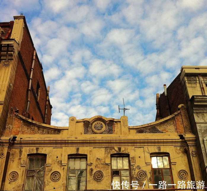 哈尔滨出现鱼鳞云, 挂在天空密密麻麻, 看起来