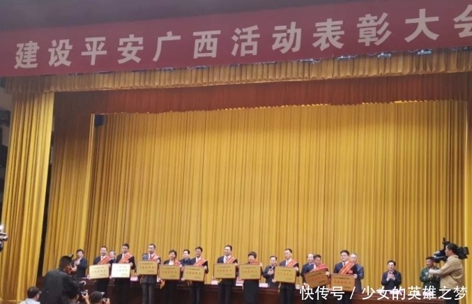 马山县属于哪个市