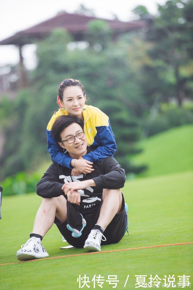 素颜下章子怡夫妇显老态汪峰首次摘下眼镜,被