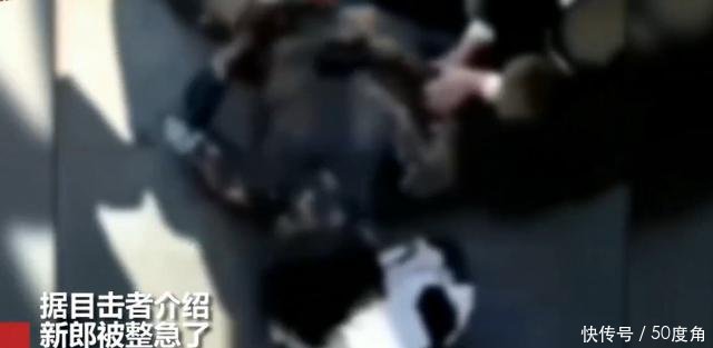 又发婚闹悲剧!新郎全身涂墨被撞高速路,一条短