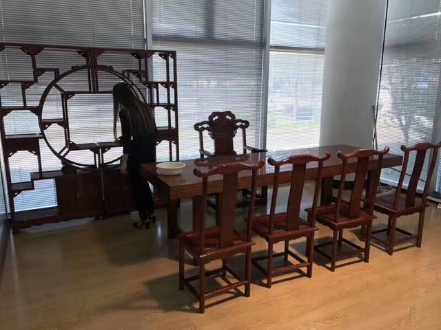 为避免地方军的逮捕,缅甸偷猎者这样的做法太