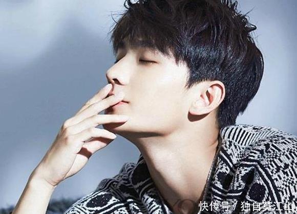 小说《长相思》被杨幂买下,据说将和赵丽颖搭