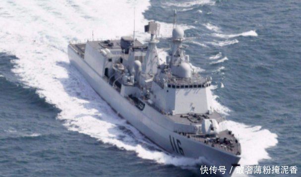 002航母缺席海军大阅兵,却无需遗憾,看看辽宁