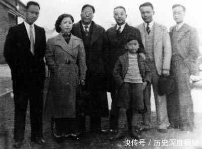 杀害杨虎城全家的侩子手, 50年后被杨虎城之孙找到后大哭: 我只是