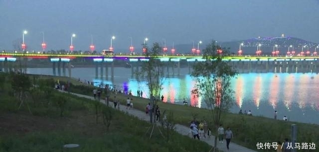 美丽夏夜 嵩县掀起全民健身热 e世博国际