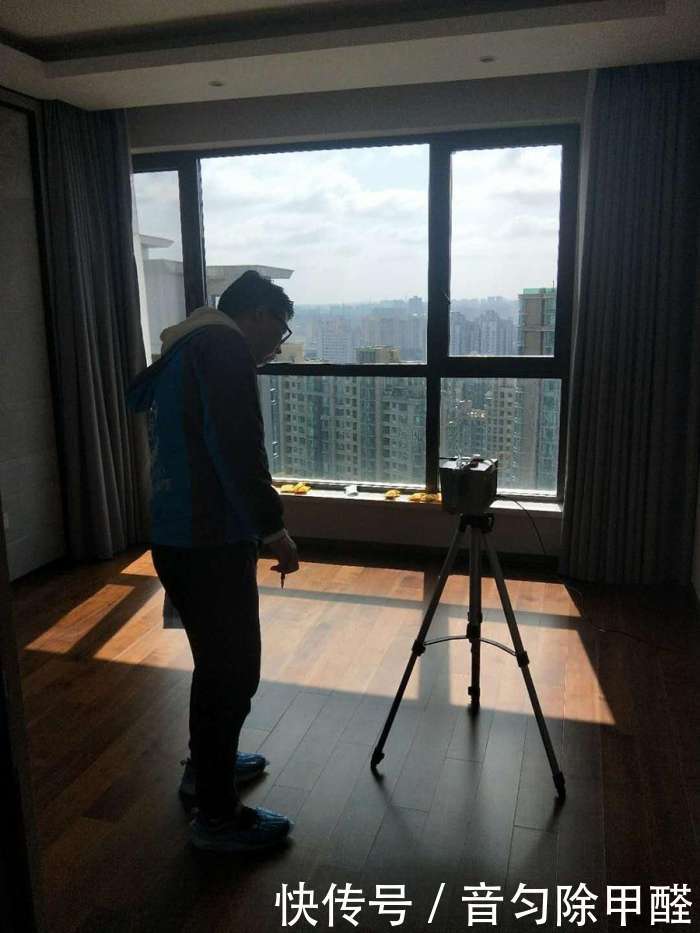 新房装修注意事项: 小心清洗, 以免损伤地毯