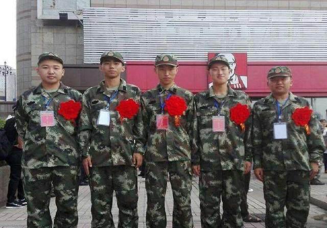 专科大学生当兵和本科大学生当兵有什么区别?