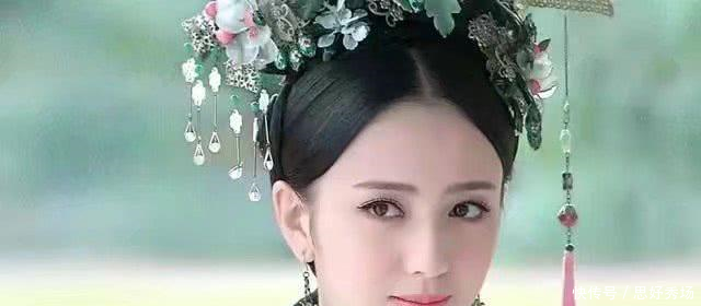 佟丽娅和迪丽热巴谁更美,在央视镜头下最能看