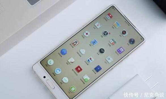 一千出头,双面玻璃机身的绝美全面屏,诺基亚X