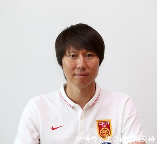 世界足球教练排名:李霄鹏排名78,中超五教练进