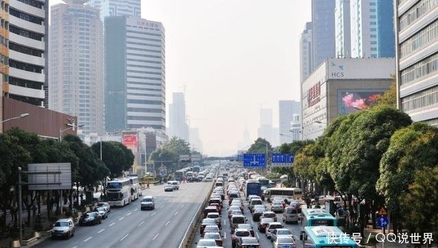 印度人自认为印度比中国发达,来中国后直言:感