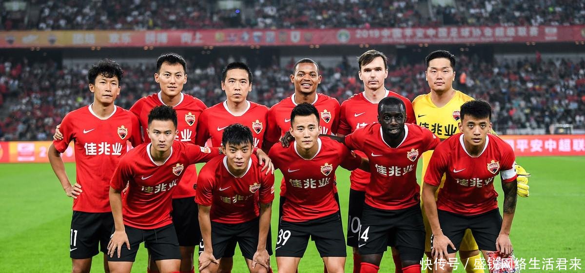 三场比赛征服深圳球迷,大连一方弃将金强荣升