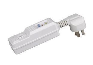 用电热水器洗澡会有漏电电死人的可能吗?_36