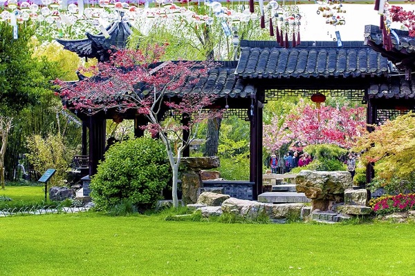 \＂烟花三月下扬州\＂，三月，扬州去吧!