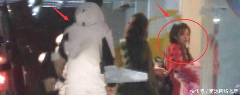 离婚风波影响赵薇深夜买醉全程黑脸,送她回家