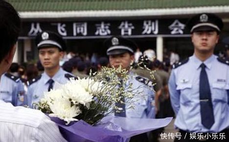 资助1百多名穷困学生，死后却无钱下葬，5年后妻子驾车被砸身亡