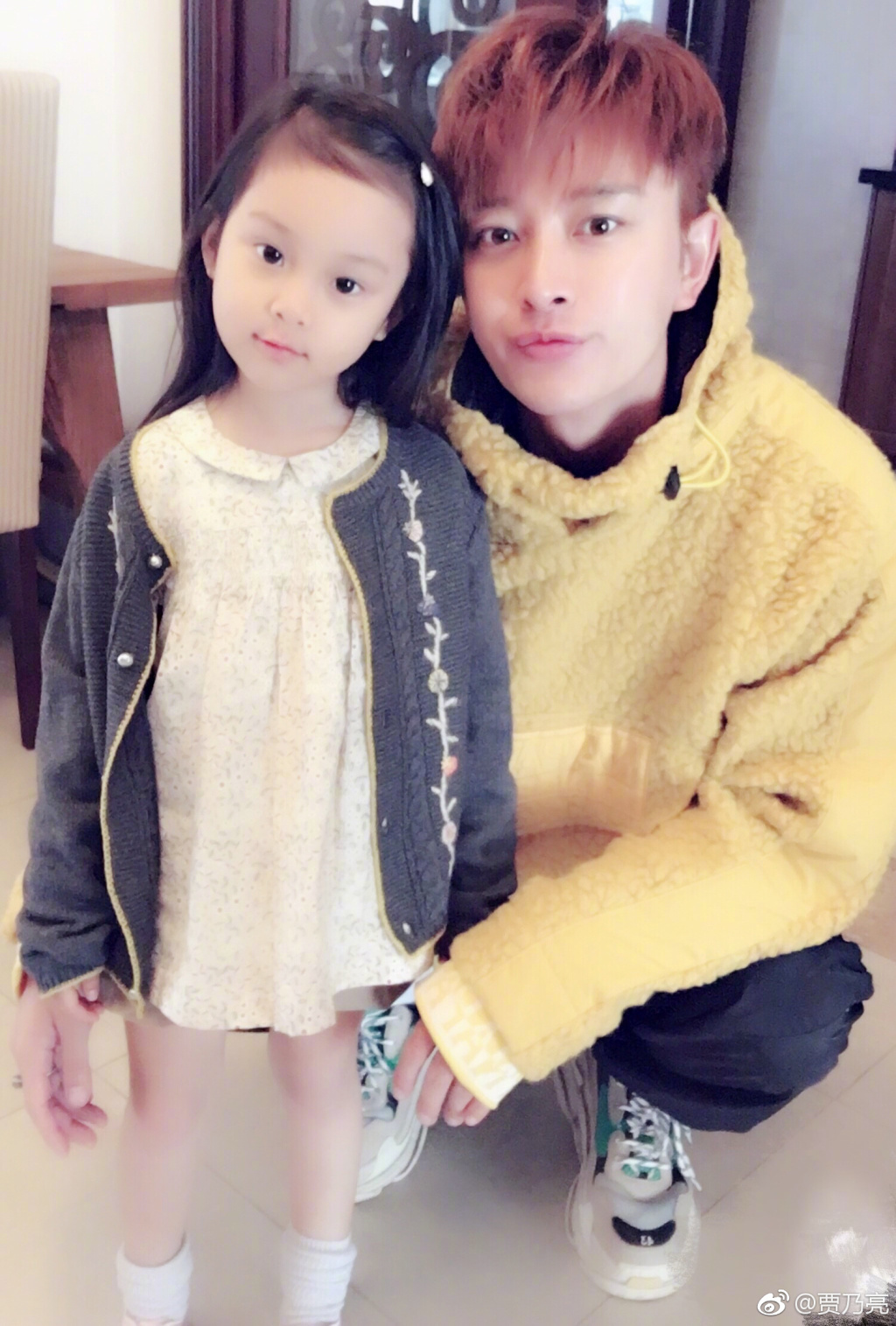易烊千玺和甜馨都整容了？网友：这是一种新的整容方式
