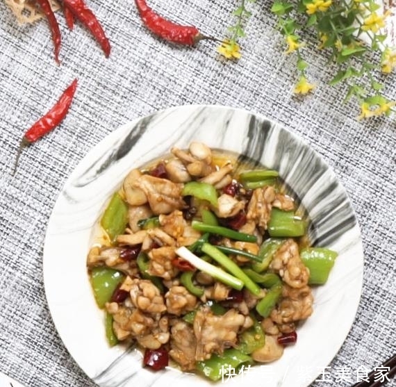 教你制作爆炒田鸡,肉质鲜嫩入味,香辣美味,好吃又下饭! 澳博网站注册