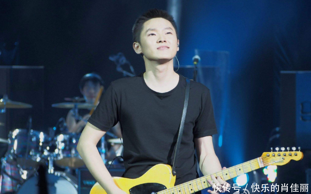 中国好声音第一季导师名单 t01b775eb0b711ba79e.png