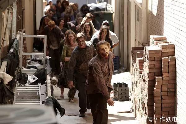 第一次自己看了一个丧尸片,结果哭了!