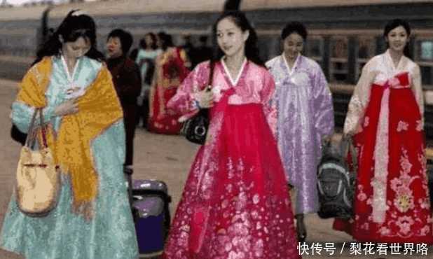 韩国美女相约来贵州游玩: 还以为中国很穷, 没想