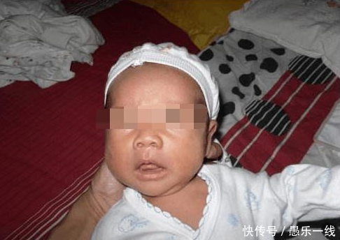 一岁宝宝总是哭闹肚子疼,直到看到监控后,宝妈