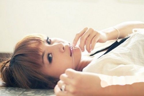 拍照怎样打光 t01bbe96cd62a7d8e6c.jpg