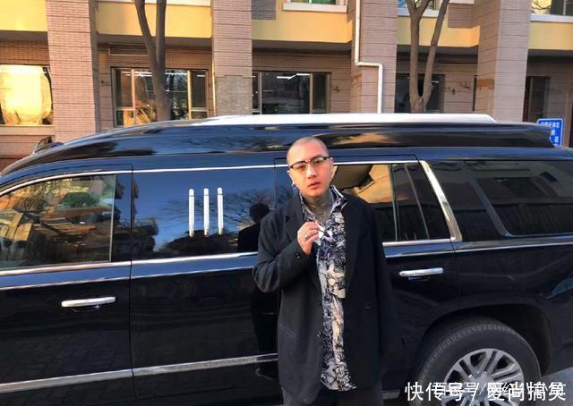 快手方丈结婚有人随礼50万祁天道回归直播2个小时挣100万!