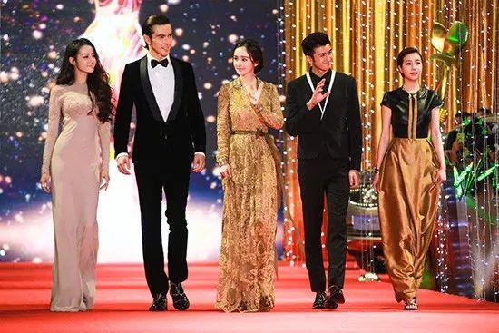 吓!黑色系大挫,钢价将大跌?