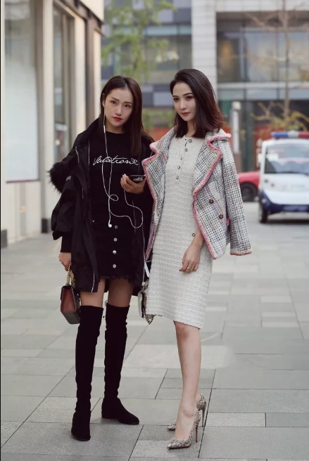 性感街拍:清纯柔术小丝袜,穿搭超有型,像个女明星姐姐时尚肉性感美女图片