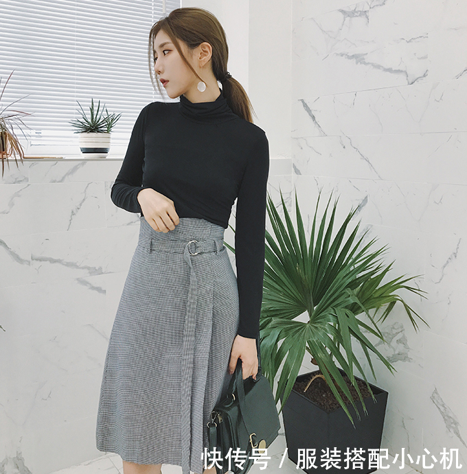 表妹穿了这件棉麻半身格子裙,来找我玩,简直美