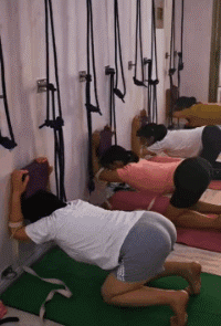 搞笑GIF:姑娘,你这病这么严重,还来相亲! 澳门赌博网