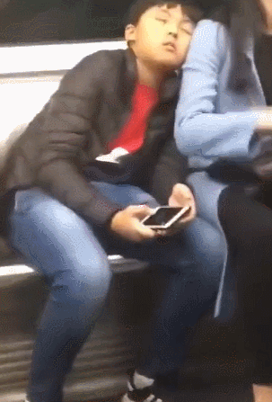 搞笑GIF:样子睡觉的三国很a样子,但是醒来的表表情包杀斯基兔姑娘图片