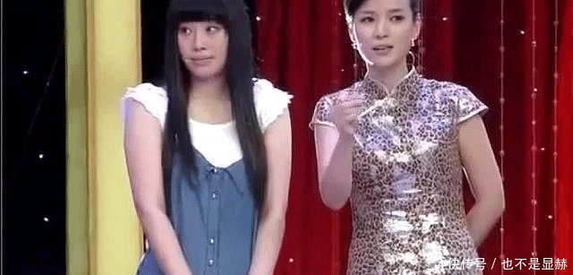 时钟开当铺收到战国玉环,称30万换的,美女邪笑专家艳美女图片
