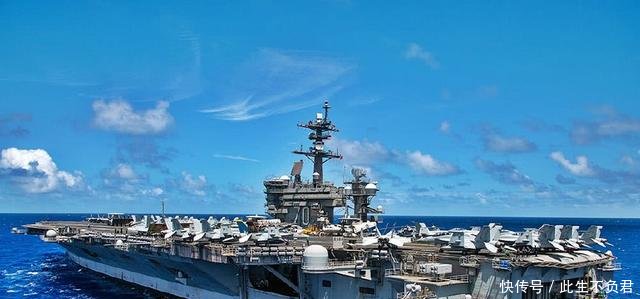 环太平洋联合军演 各国海军组成编队拍摄宣传