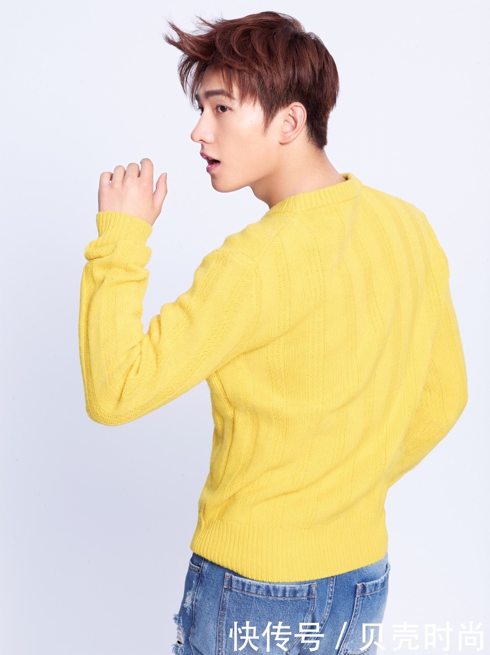 杨洋被称五月的鲜花!穿粉紫色比女生还好看