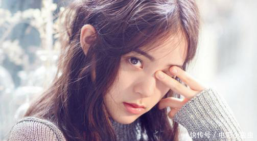 留学生携琴乘机被赶下飞机!欧阳娜娜发声怒斥