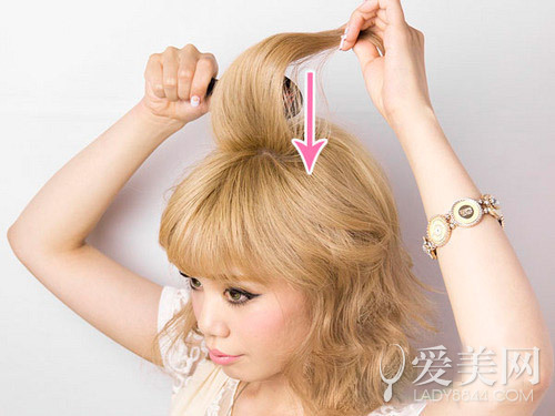 日系马尾扎法教程发箍搭配好甜美_360问答